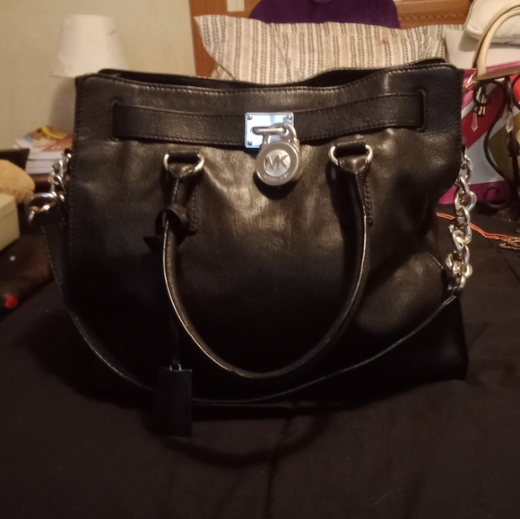 🌟🦋Gorgeous Large Michael Kors Purse🦋🌟 - Picture 1 of 12